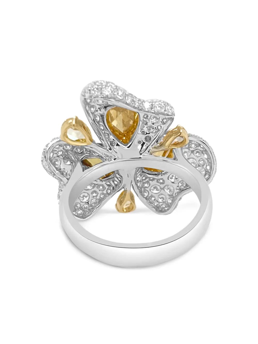 18K white gold diamond ring