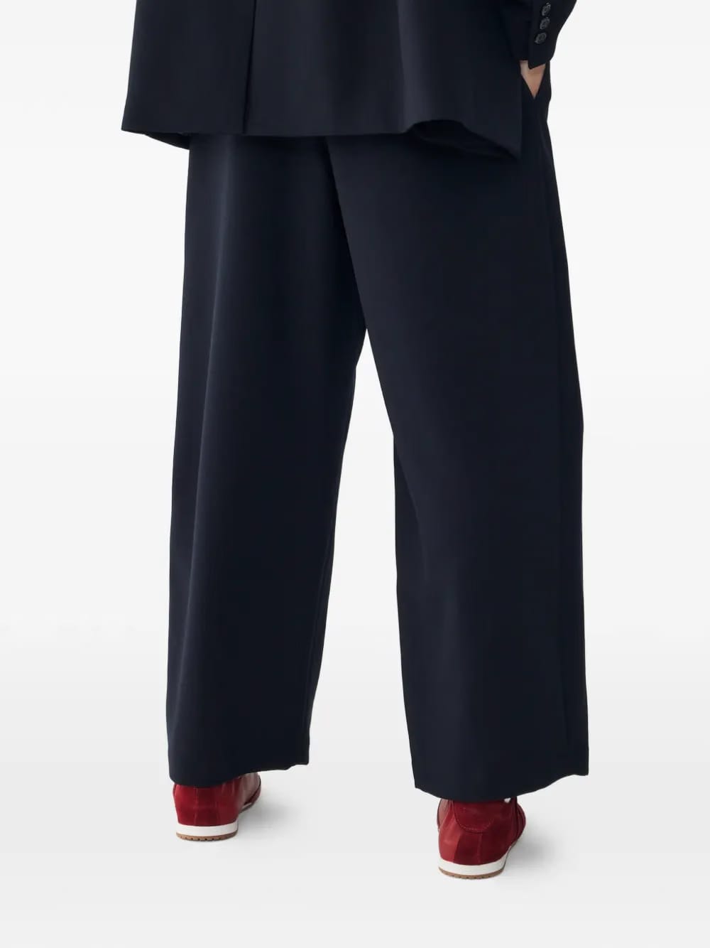 front-pleat trousers