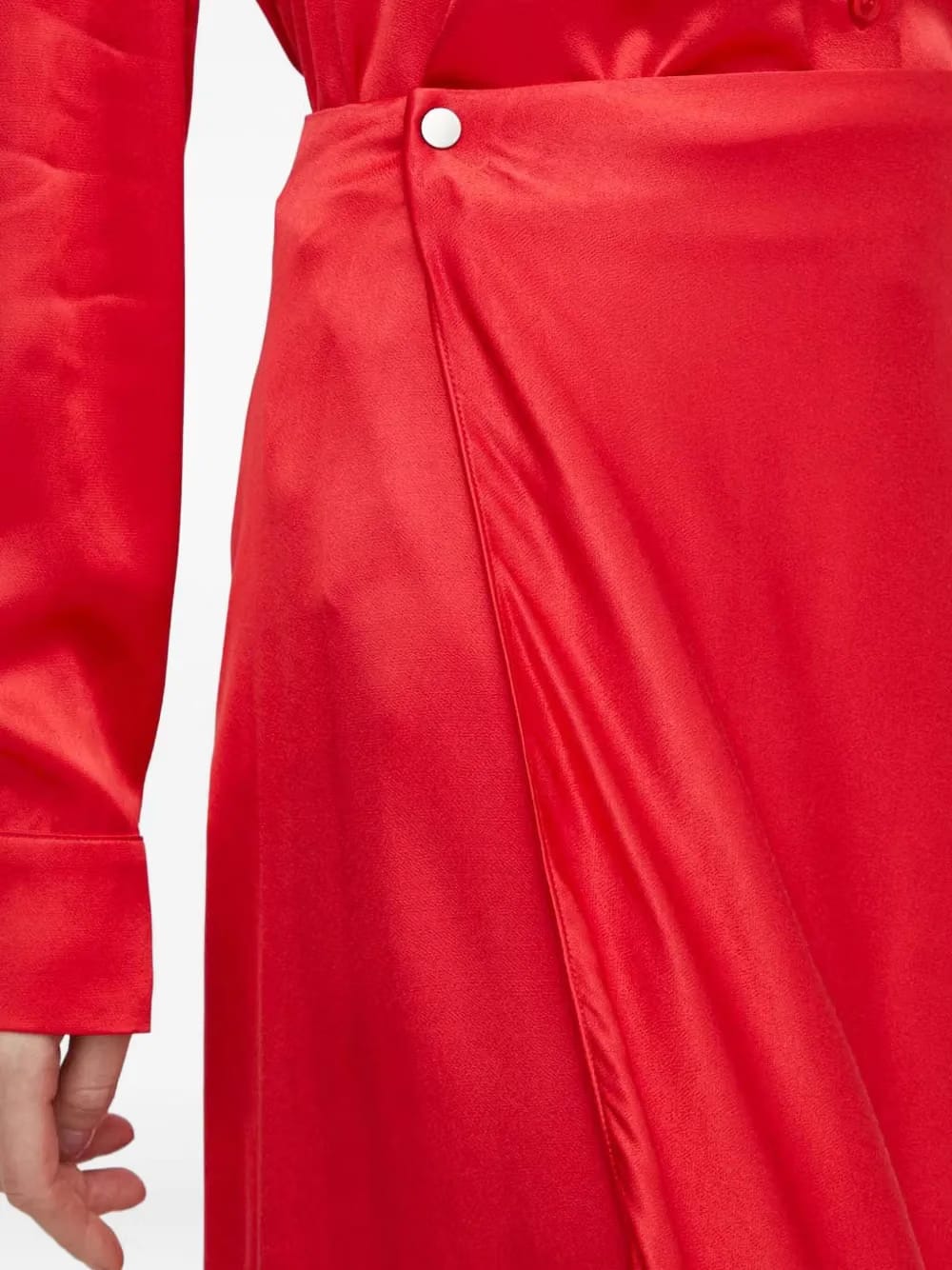 asymmetrical-hem skirt