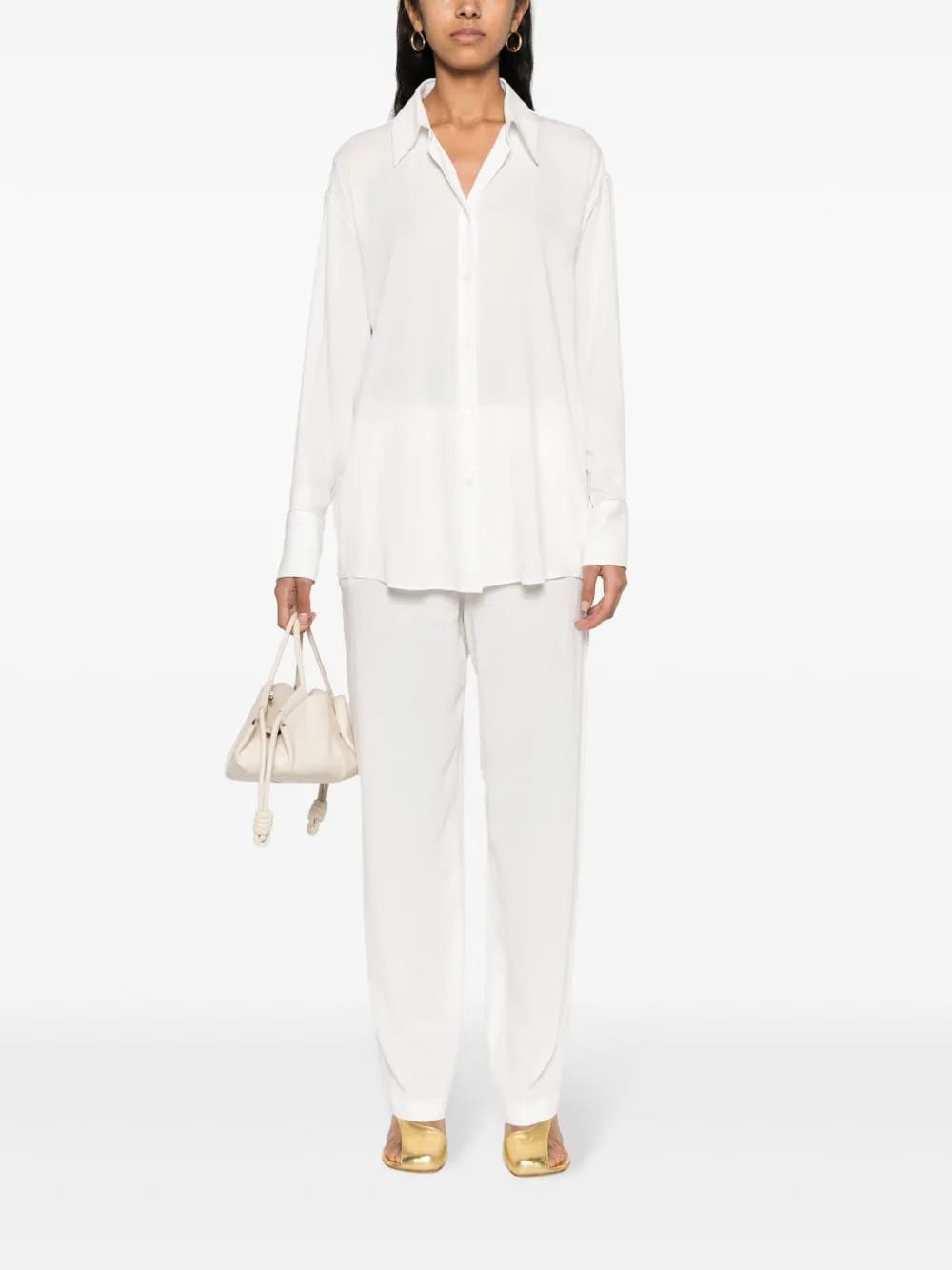 buttoned long-sleeves shirt