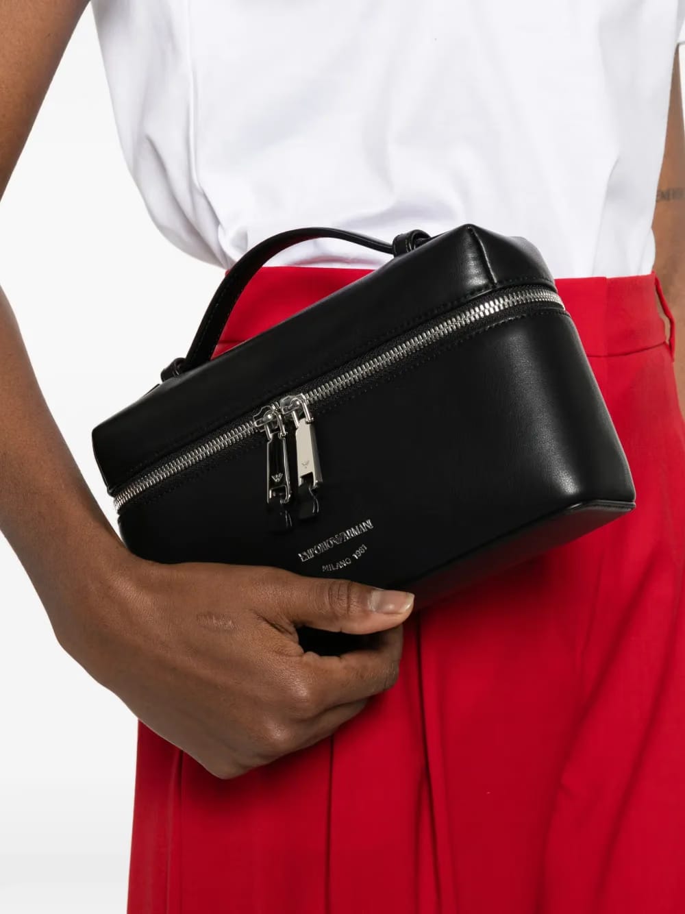zip-around tote bag