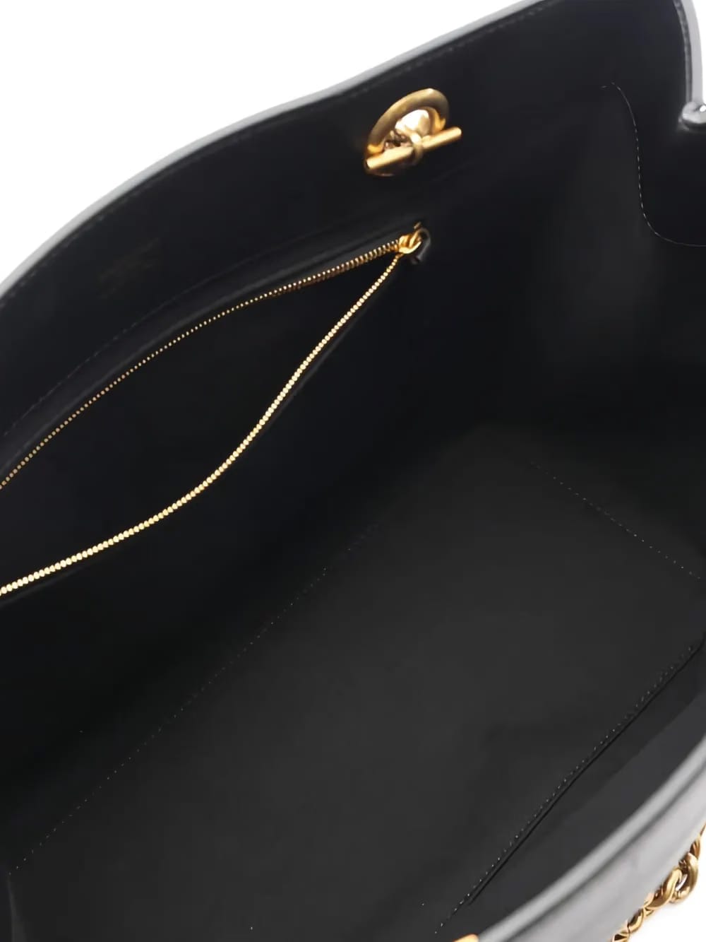 2010s chain leather shoulder bag