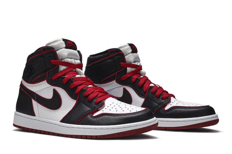 Air Jordan 1 Retro High OG Bloodline