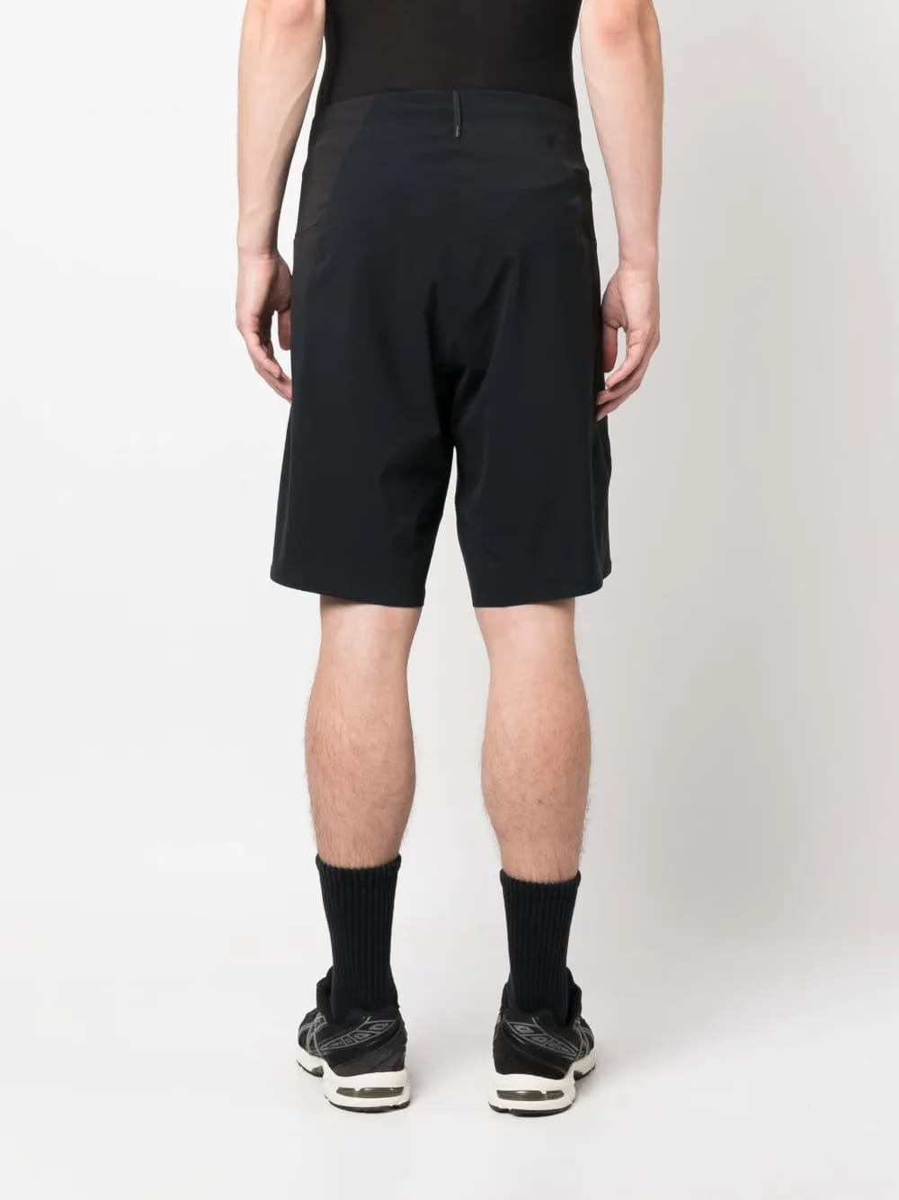 low-rise tailored shorts