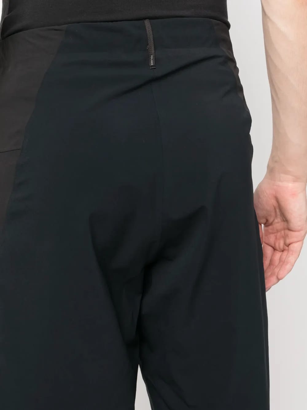low-rise tailored shorts