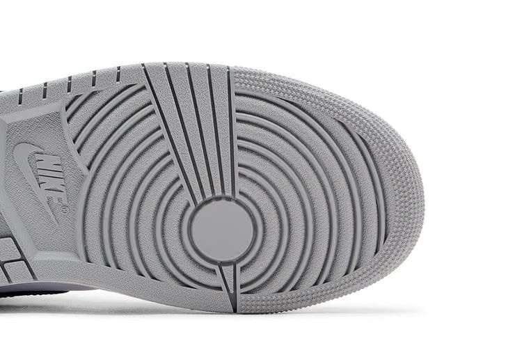 Air Jordan 1 Mid Barons