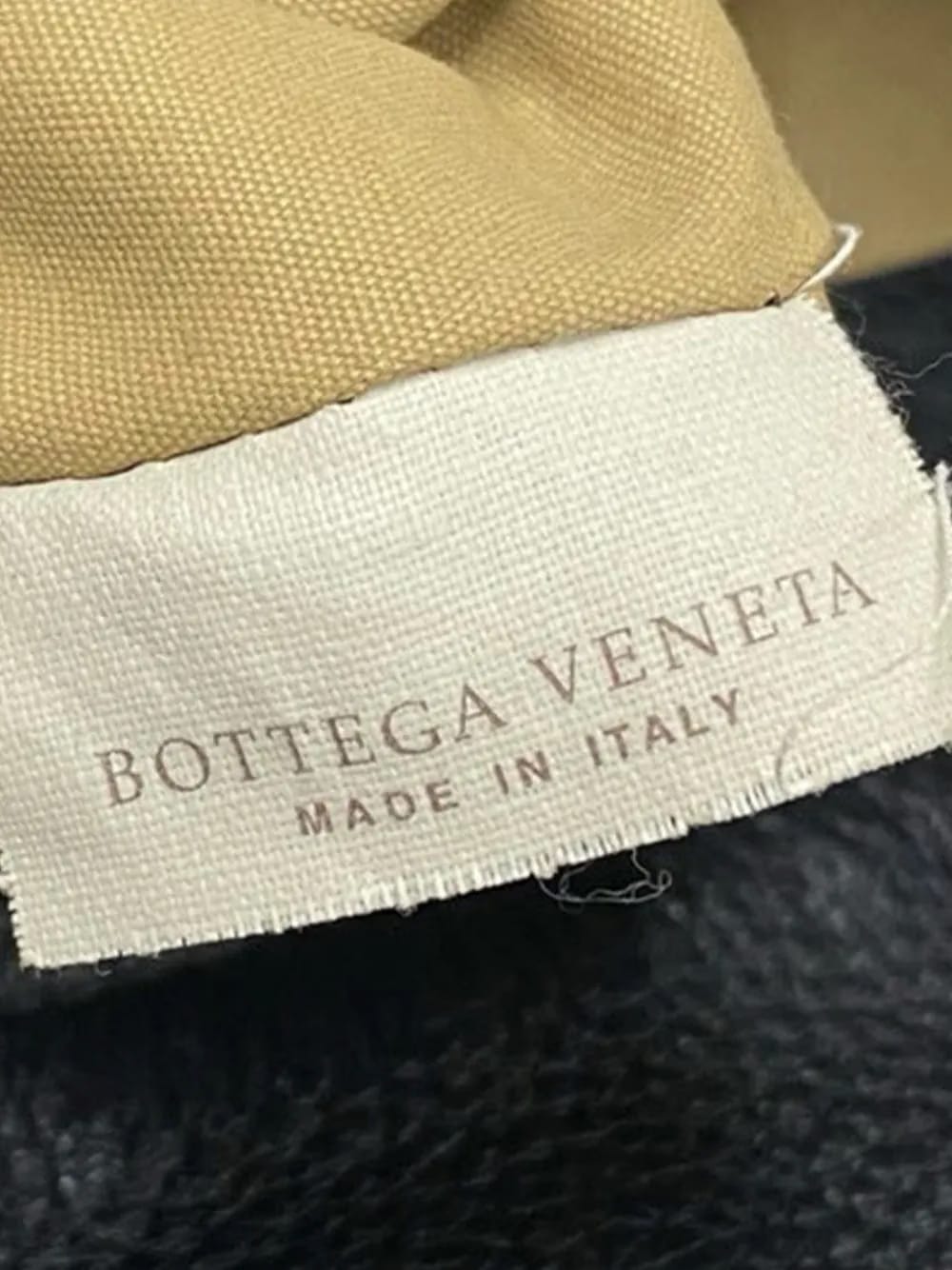 2000-2007 Nappa Intrecciato Cervo shoulder bag