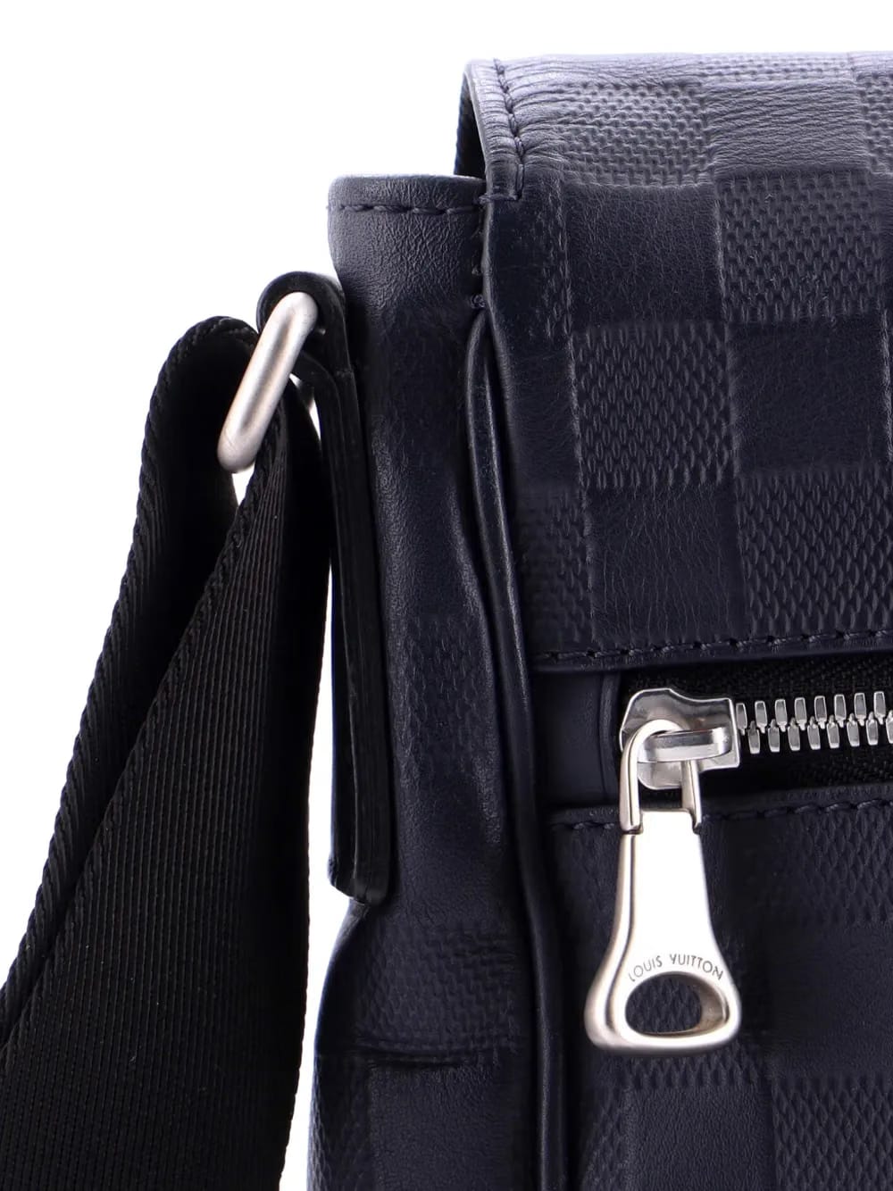 District NM Messenger Bag Damier Infini Leather MM crossbody bag