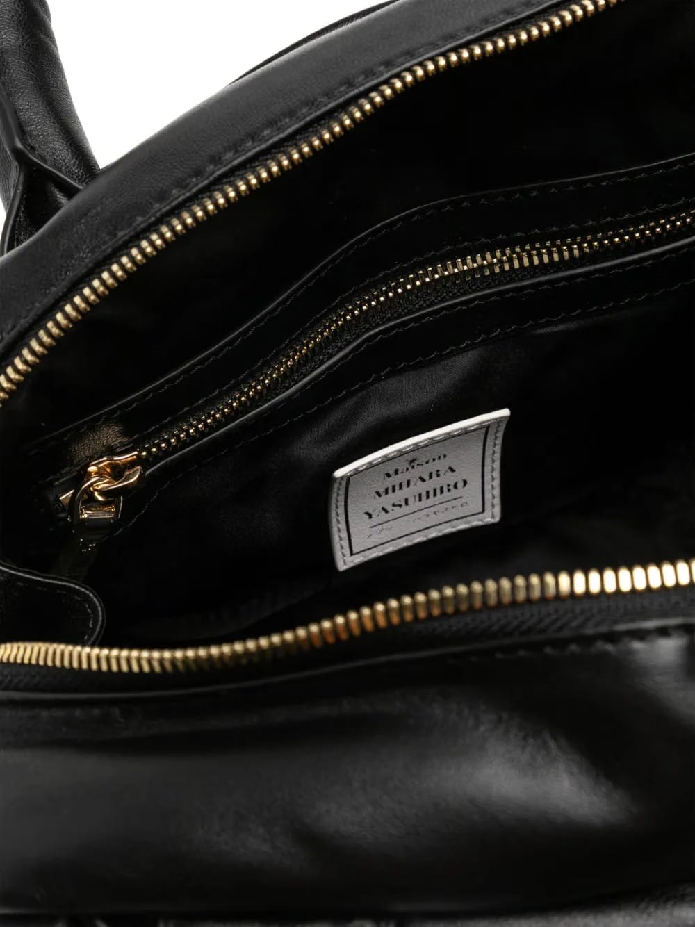 Pucker puffer shoulder bag