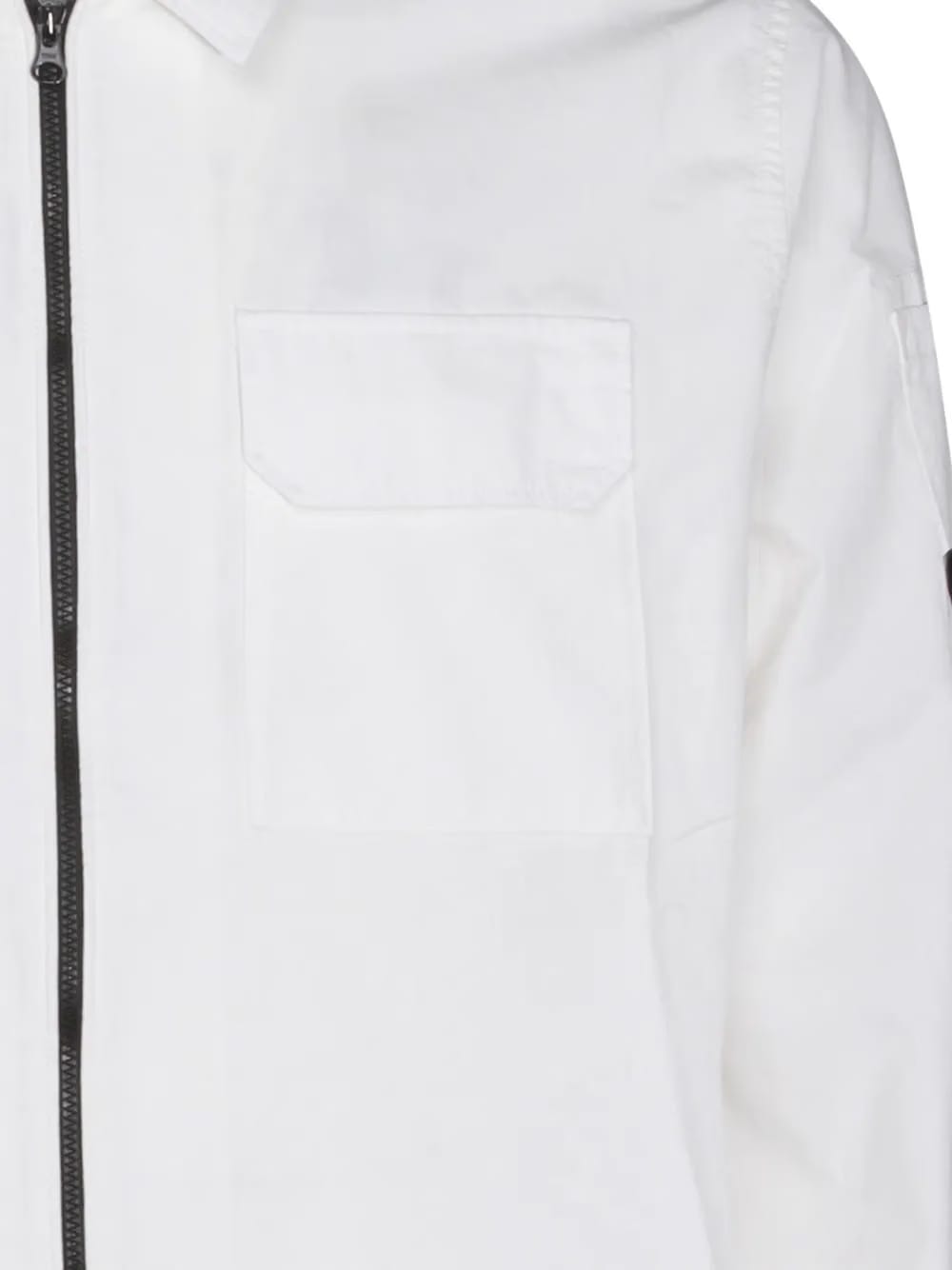 zip fastening shirt