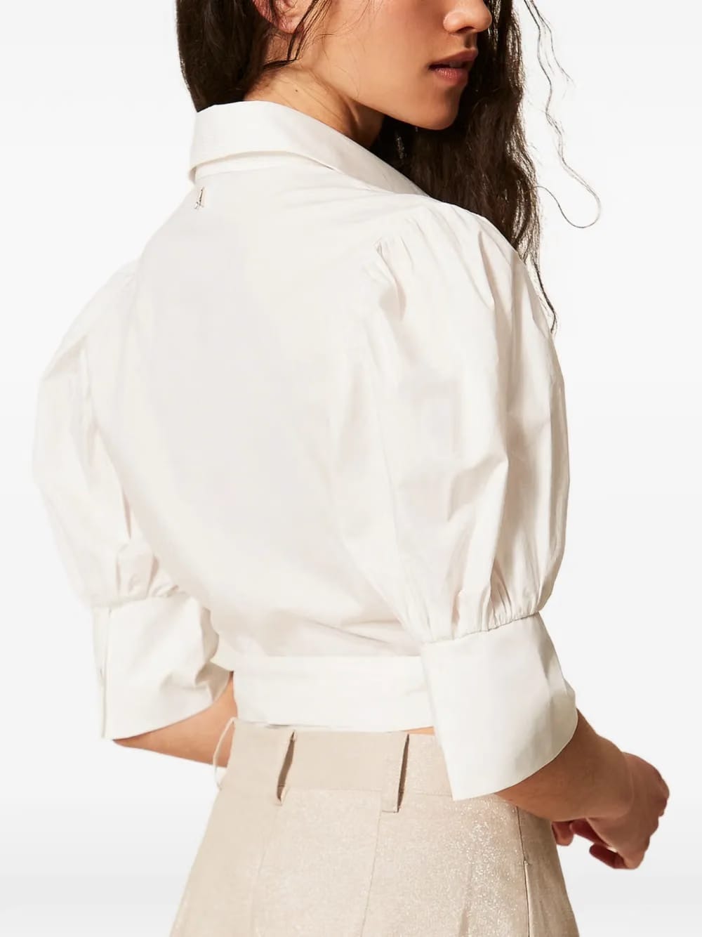 puffed sleeve blouse