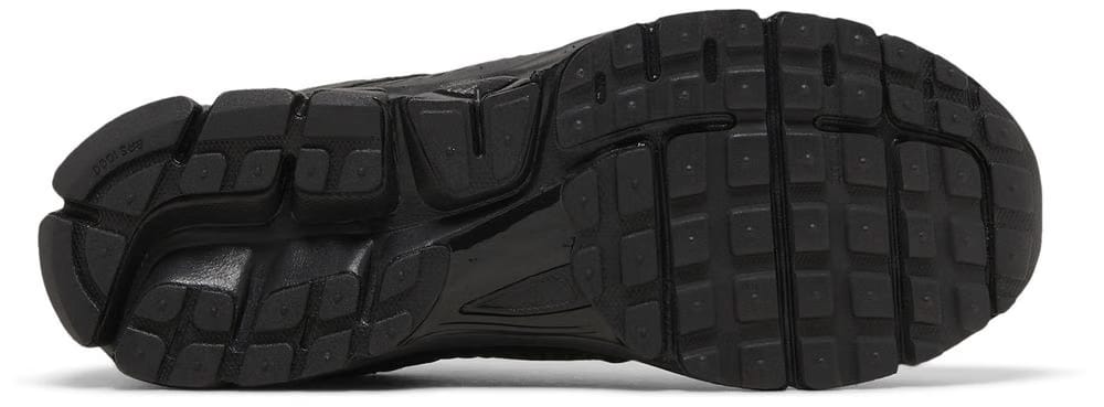 Air Zoom Vomero 5 Triple Black
