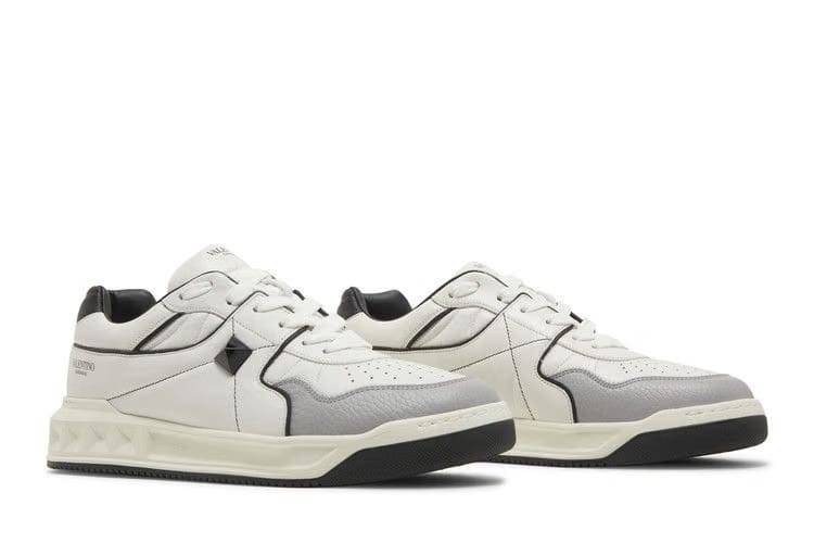 Valentino One Stud Low Black