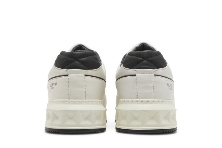 Valentino One Stud Low Black