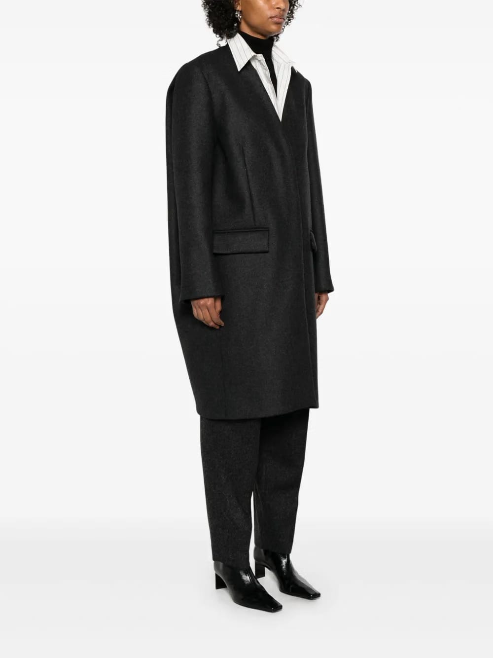 Deep pleat coat