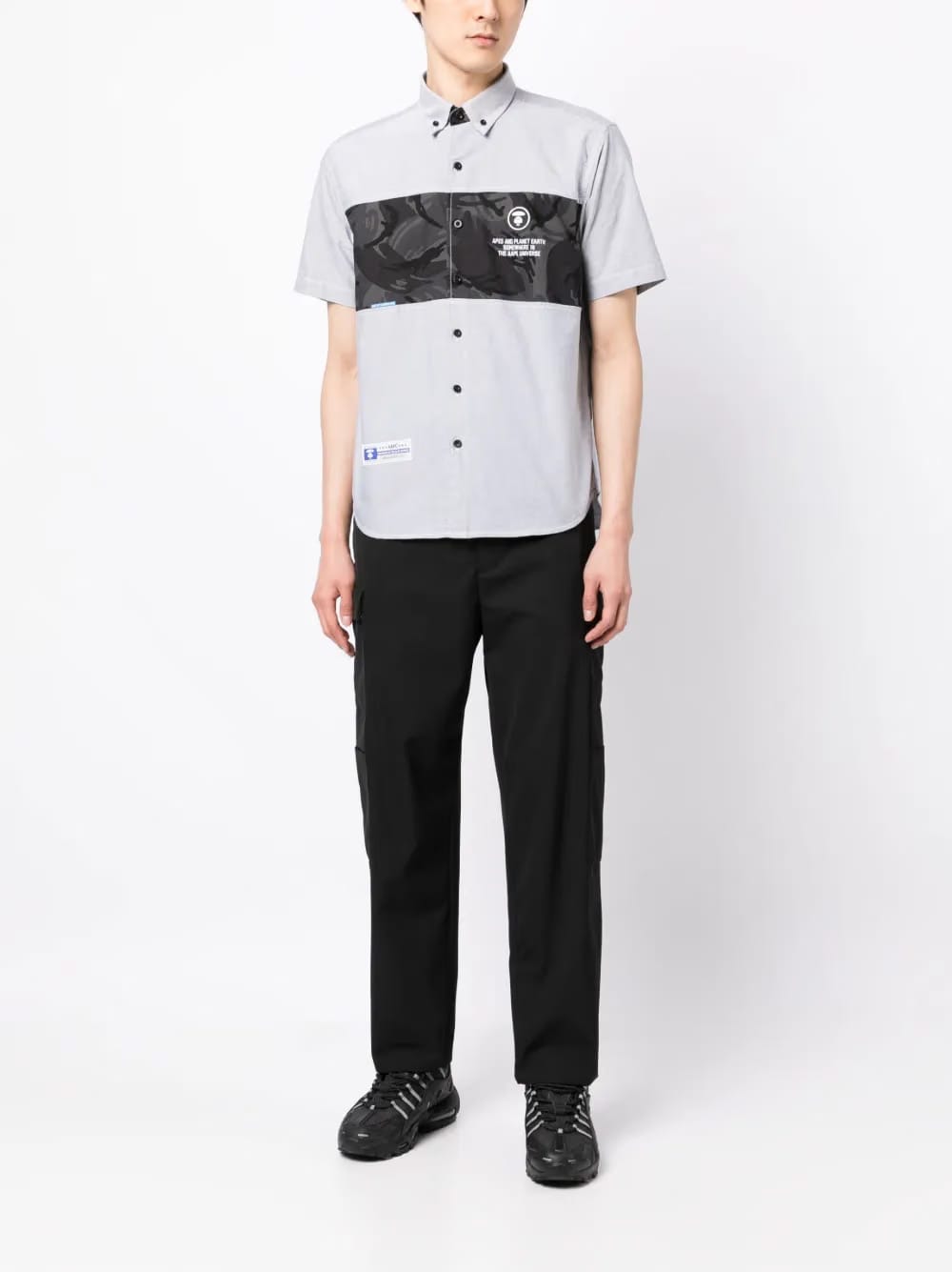camouflage-print logo-patch shirt