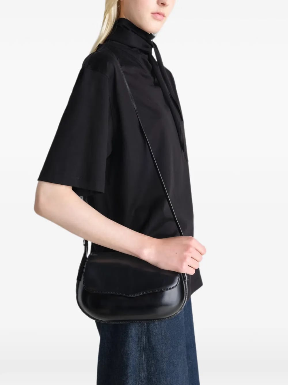 Belly leather shoulder bag