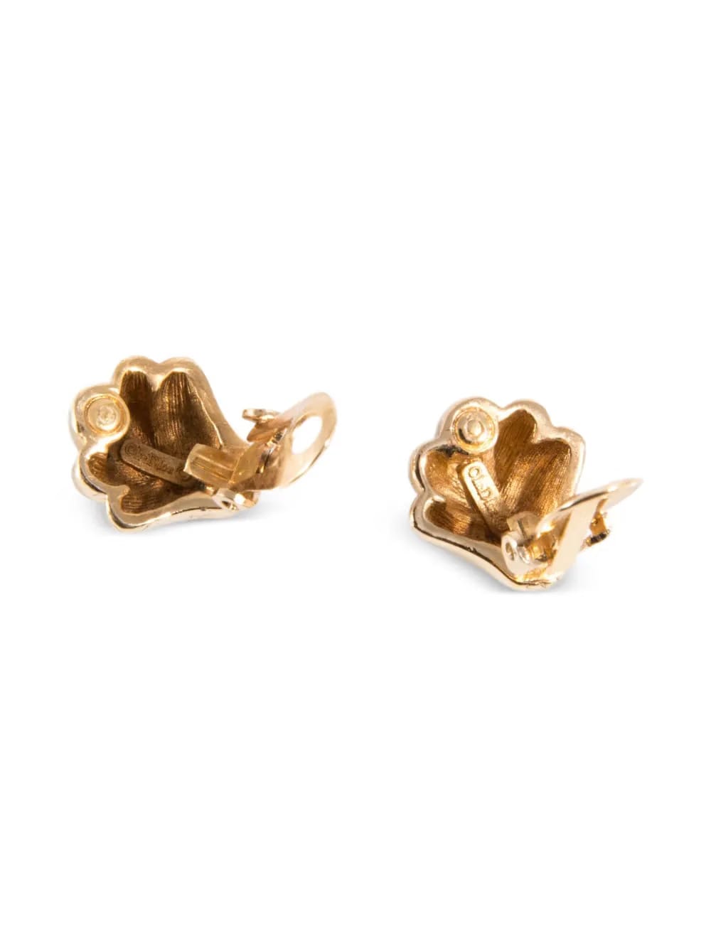 1990s shell clip-on earrings