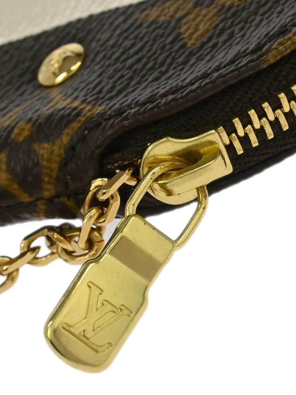 2006 striped coin wallet