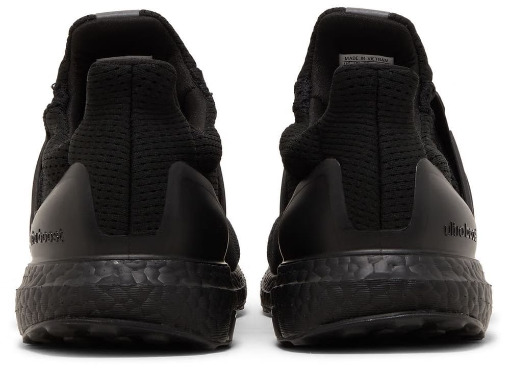 UltraBoost 1.0 DNA Triple Black
