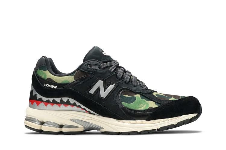 BAPE x 2002R Apes Together Strong - Black Camo