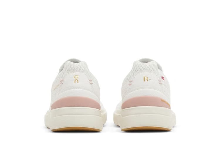 Wmns The Roger Centre Court 'White Woodrose'