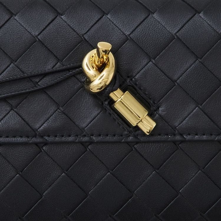 Bottega Veneta Andiamo Long Clutch Black/Brass