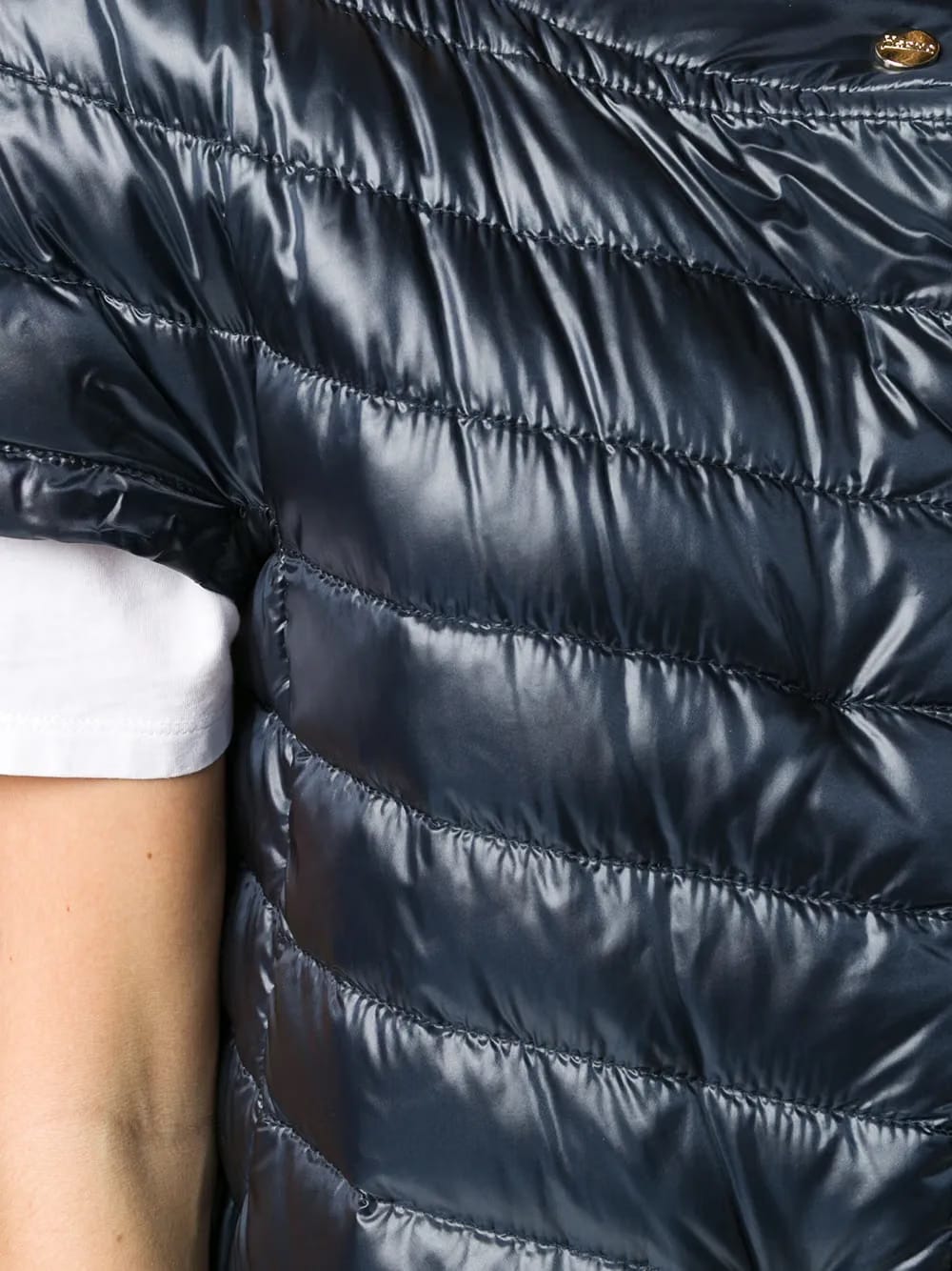 Great short-sleeved down jacket