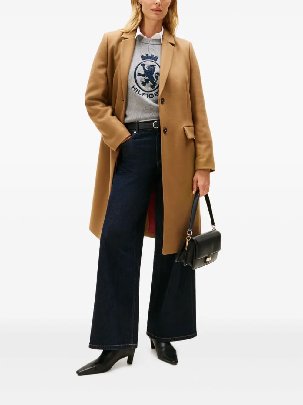 buttoned single-breasted coat