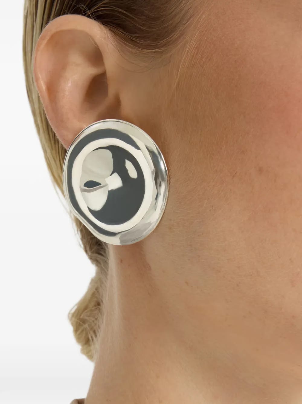 Disc earrings