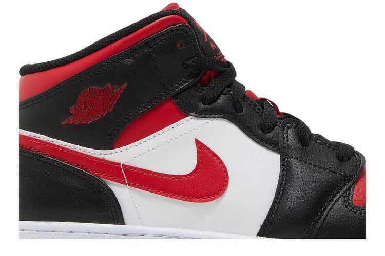 AIR JORDAN 1 MID BLACK FIRE RED (GS) – image 2 of 5 AIR JORDAN 1 MID BLACK FIRE RED (GS) – image 2 of 5