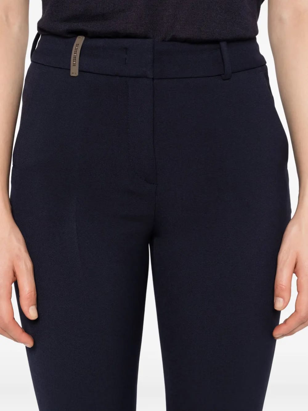 side-slit trousers