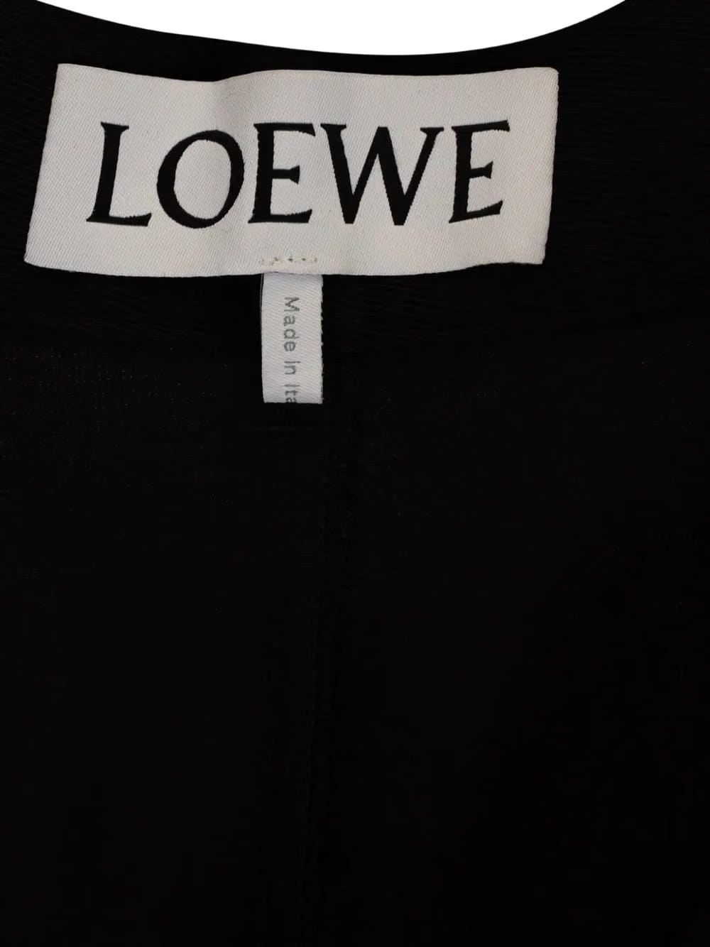 low-crotch trousers