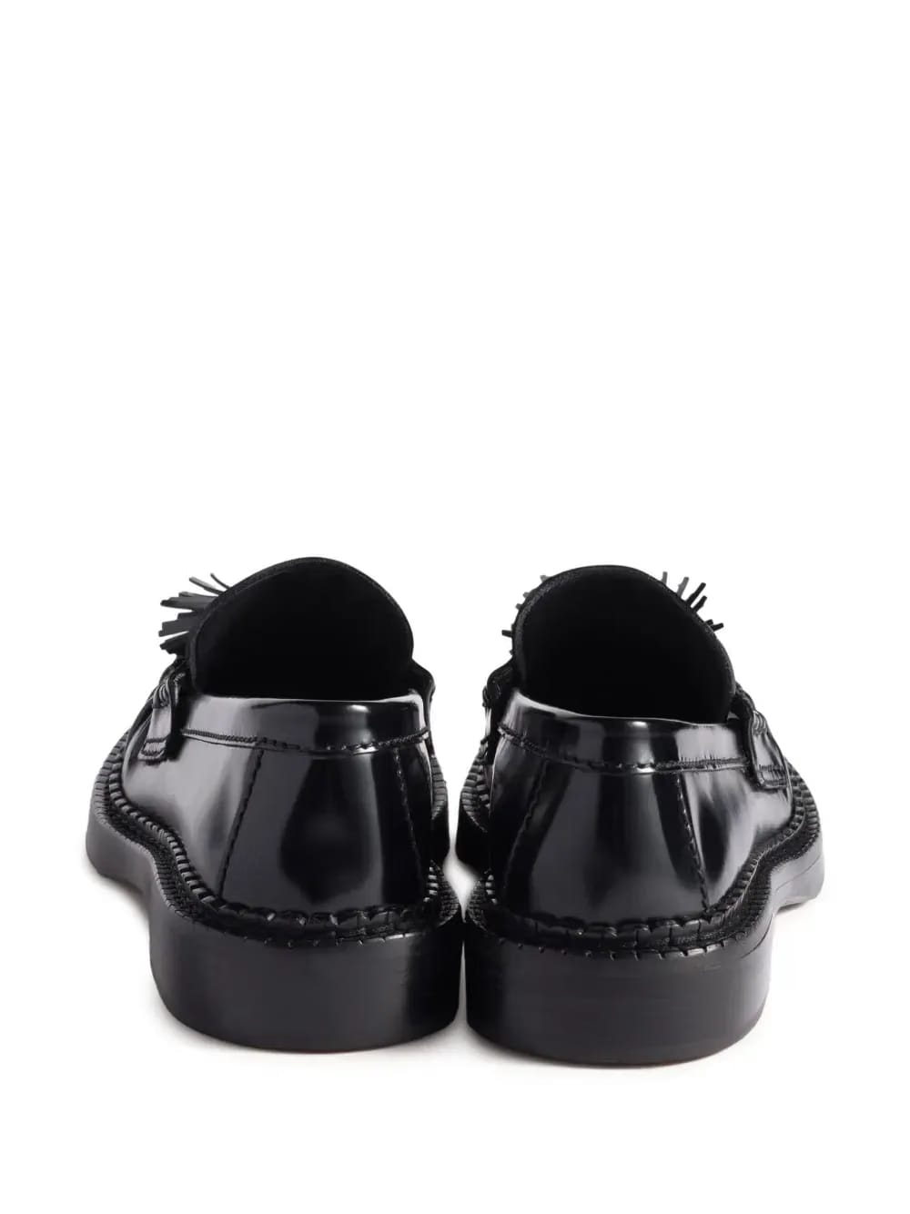tassel-embellished loafers