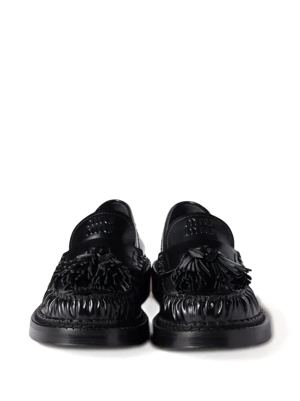 tassel-embellished loafers