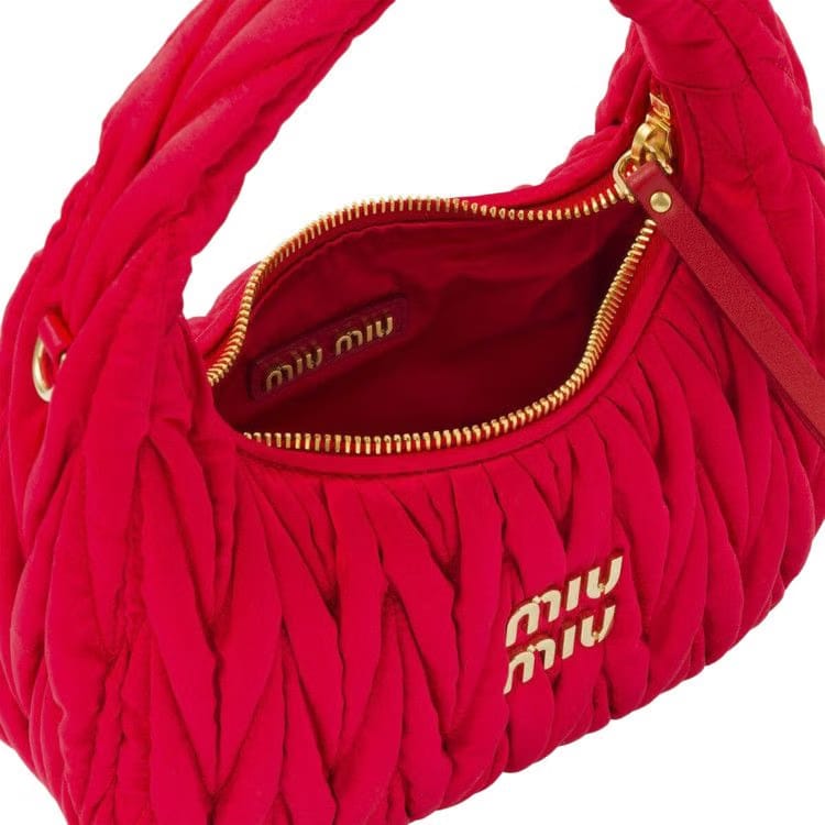 Miu Miu Wander Matelassé Hobo Bag Rosso