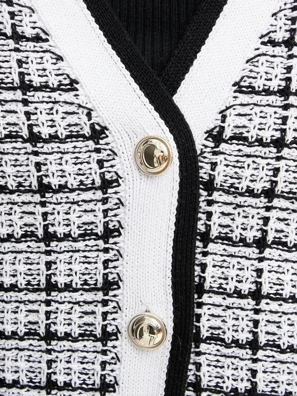 checked buttoned cardigan