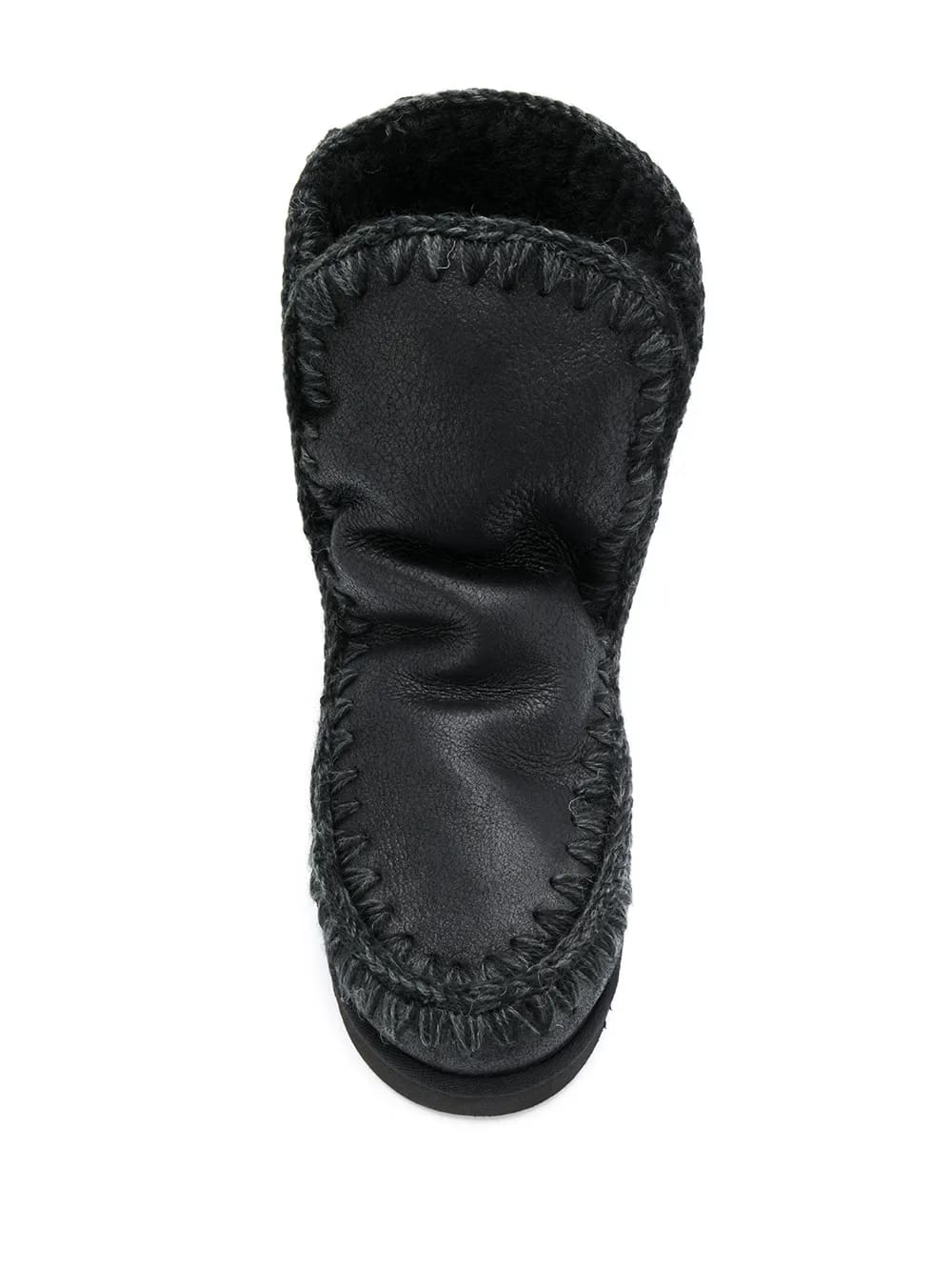 stitch detail snow boots