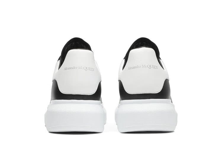 Alexander McQueen Wmns Oversized Sneaker 'Black White'