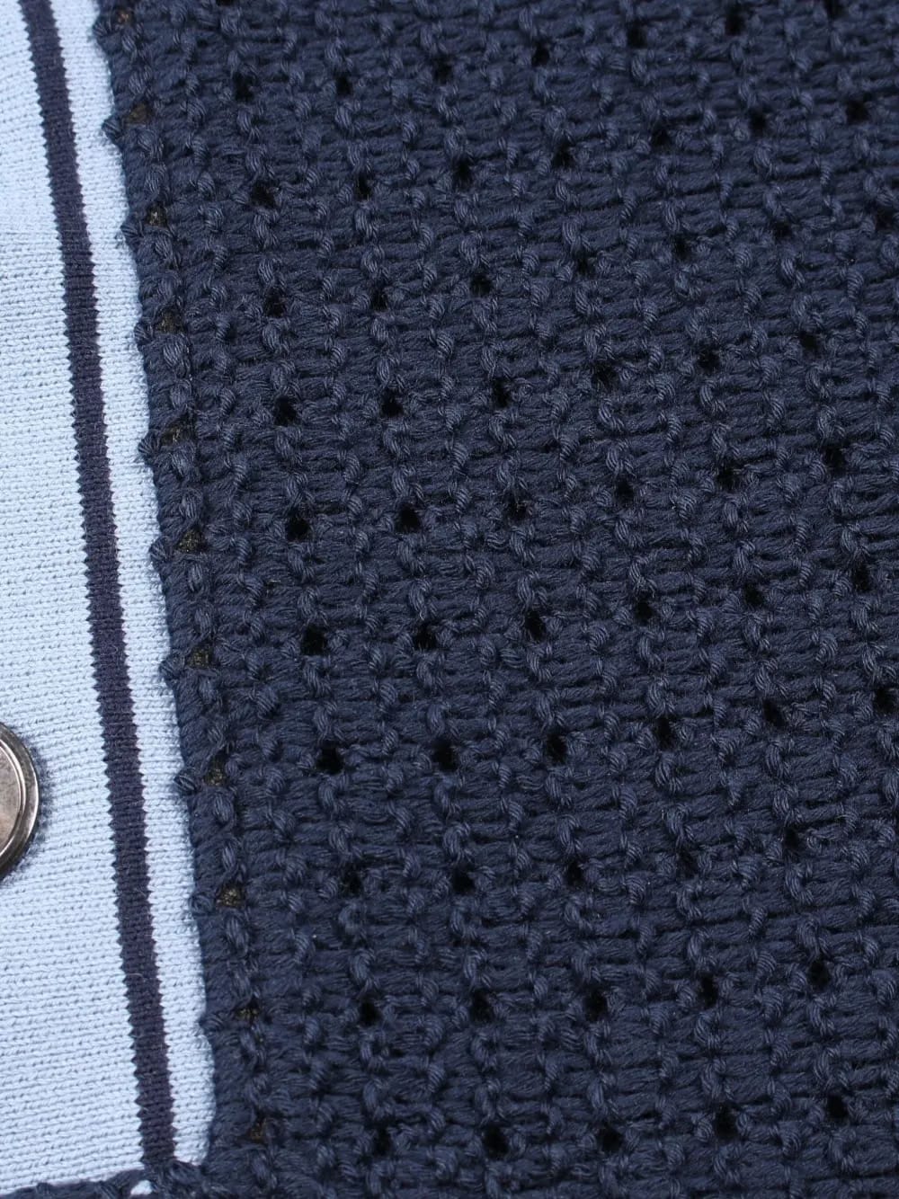 2020s knitted polo shirt