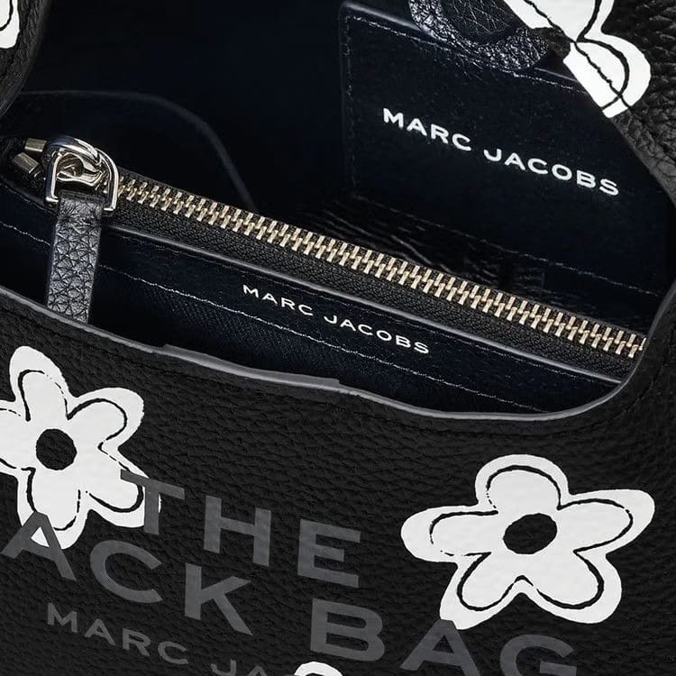 Marc Jacobs Mini Daisy Leather Sack Bag Black/White