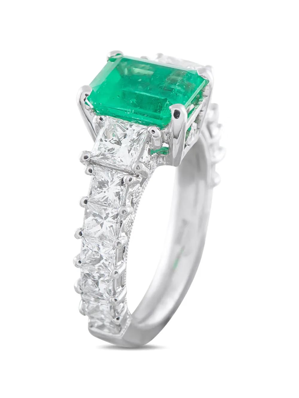 emerald and diamond ring
