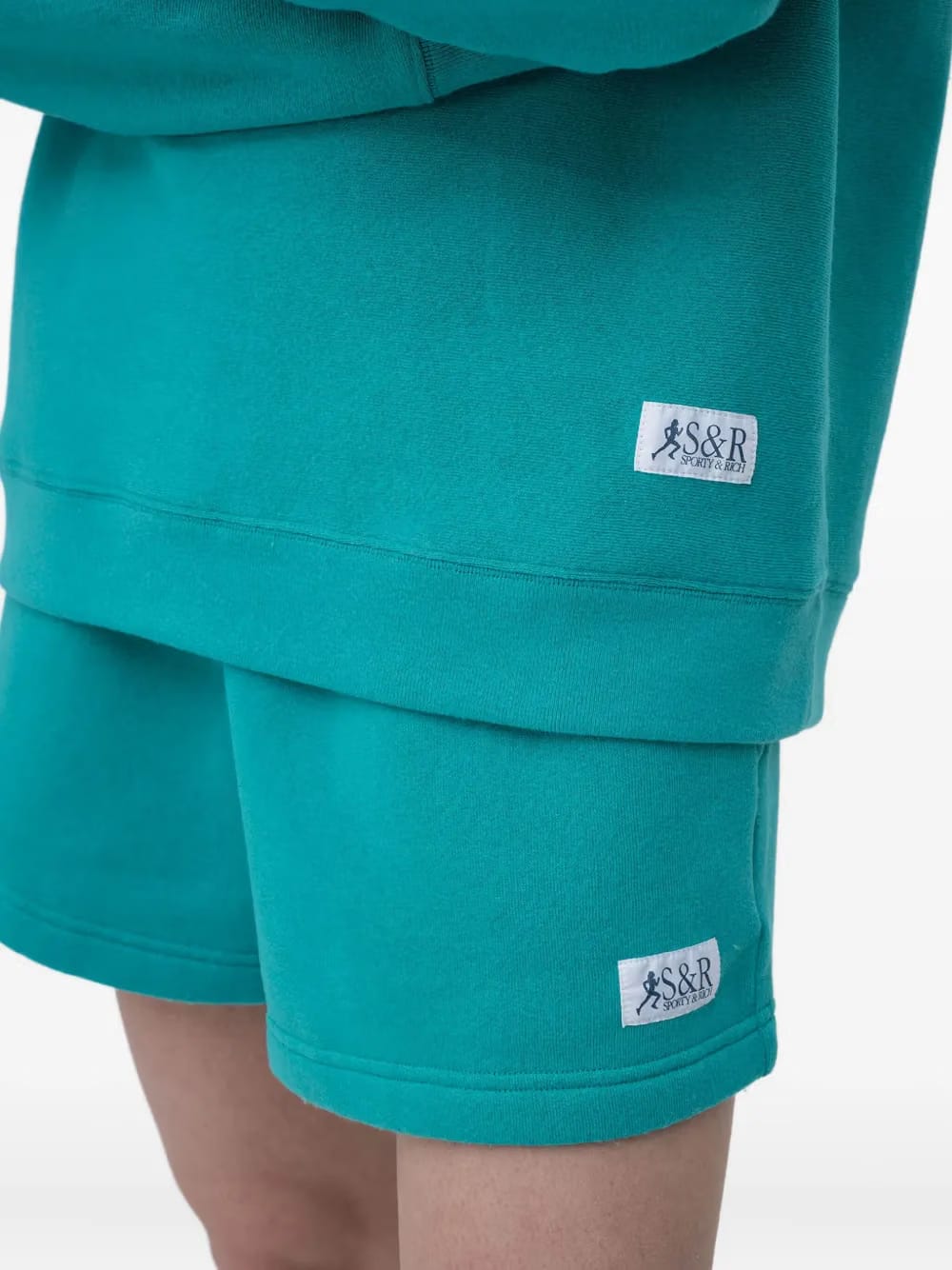 raglan-sleeves sweatshirt