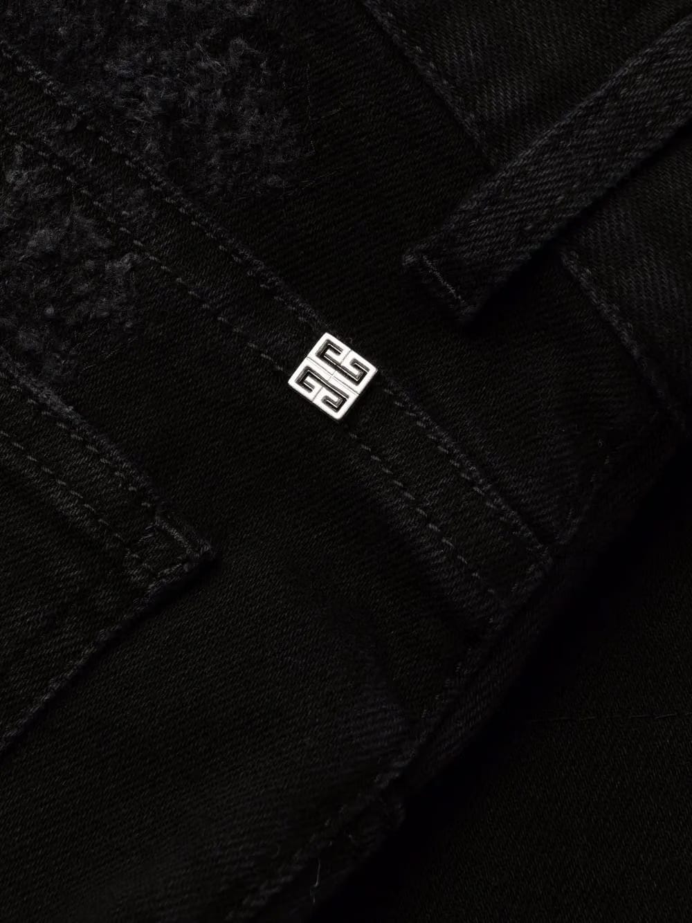 slim-fit destroyed jeans