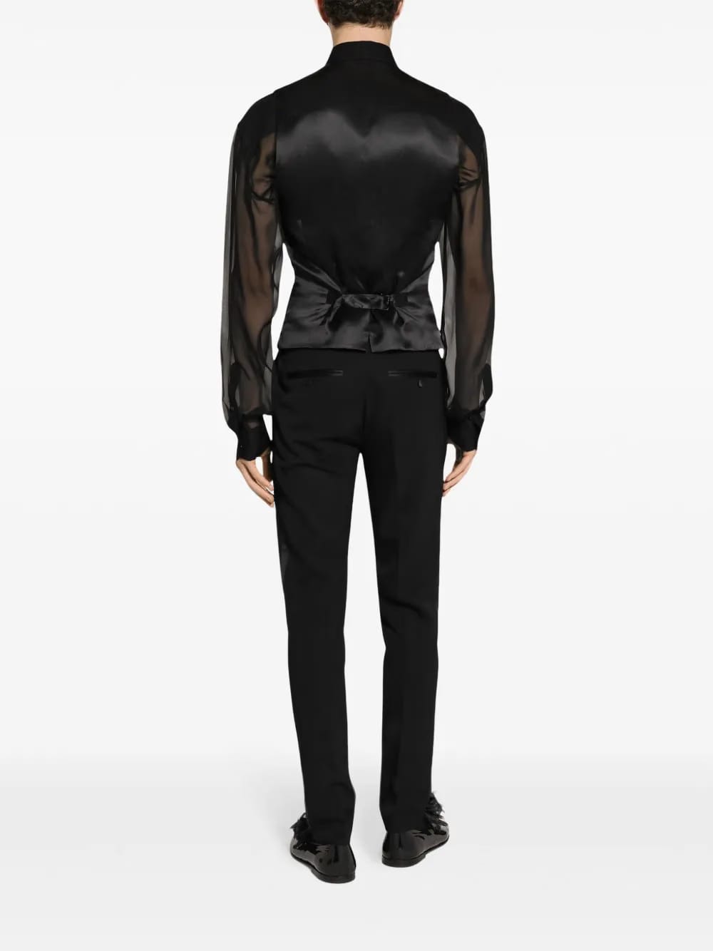 slim-fit tailored trousers