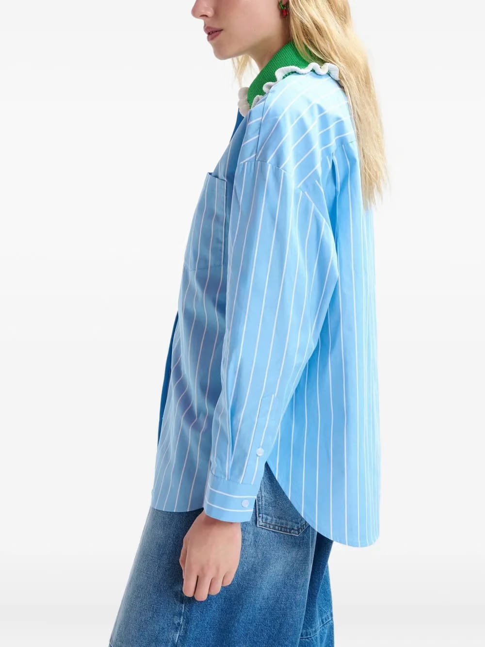 striped collar shirt