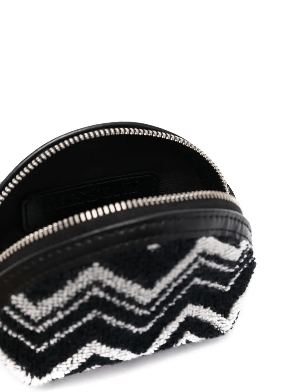zigzag-pattern coin case