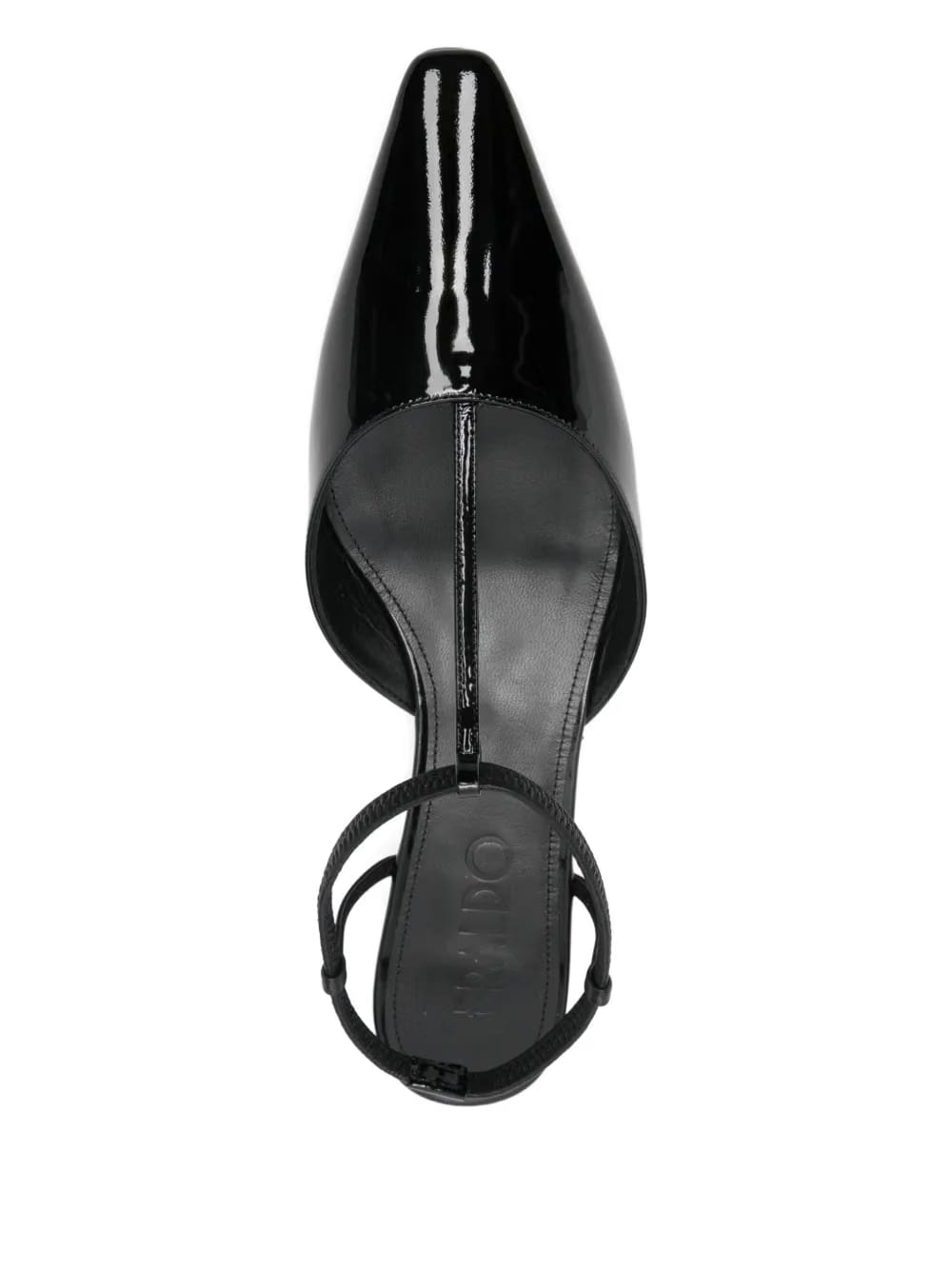 point-toe flat pumps
