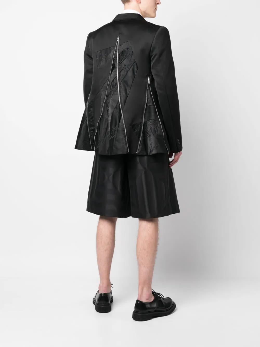 zip-details blazer