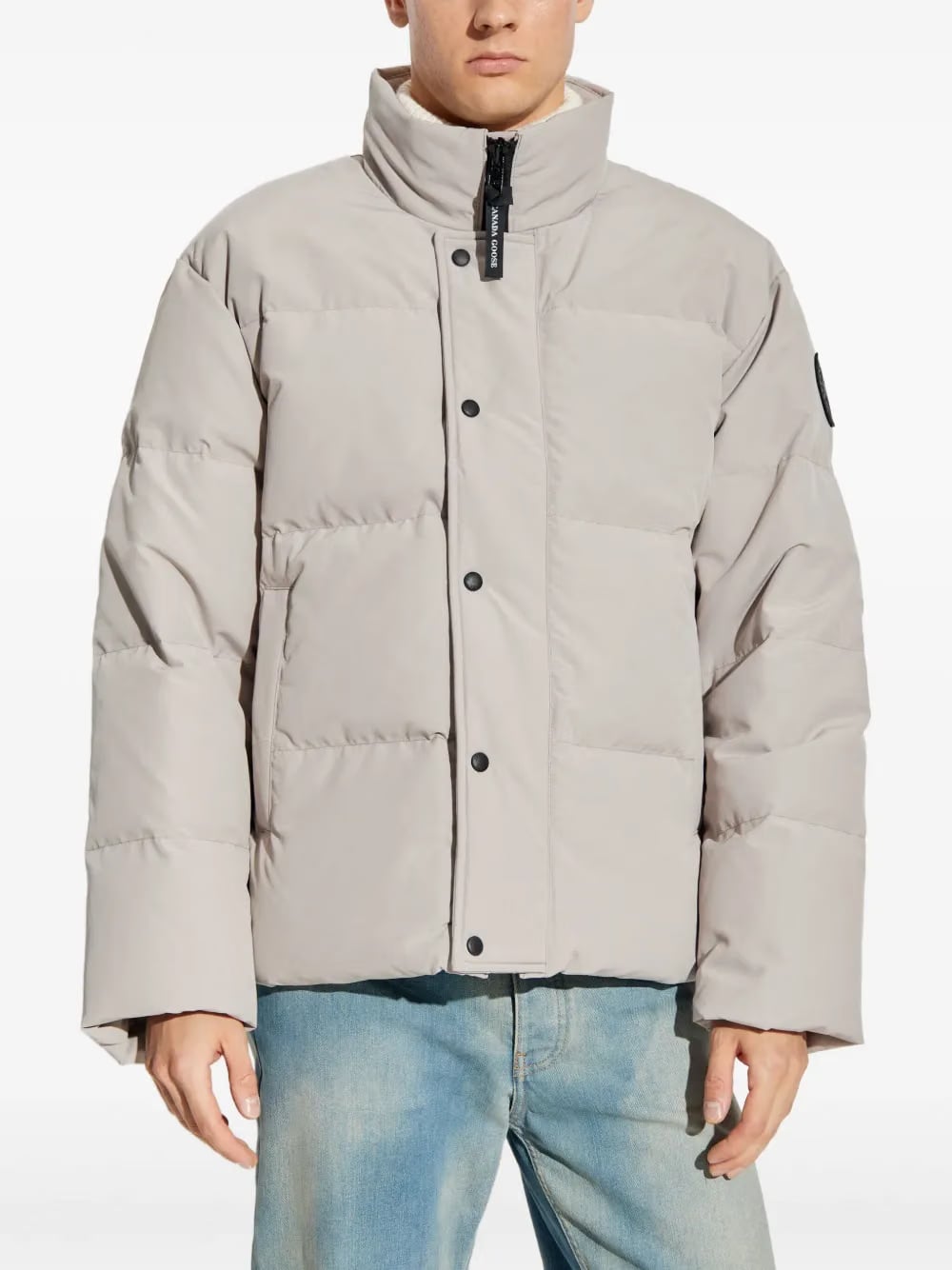 snap-fastening padded Jacket